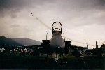 USAF F-15 und Regenwolken
