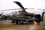 RNLAF Apache mit Air Cavalry Pilot
